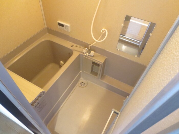 物件内観写真8　(バス／シャワールーム等)