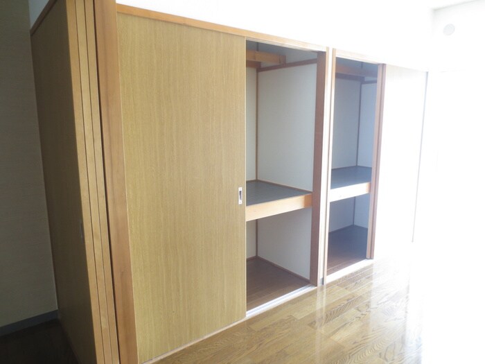 物件内観写真14　(収納)