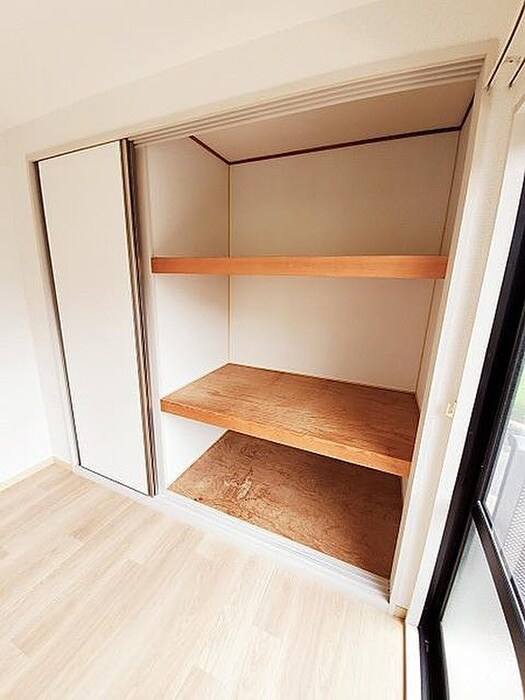 物件内観写真12　(収納)