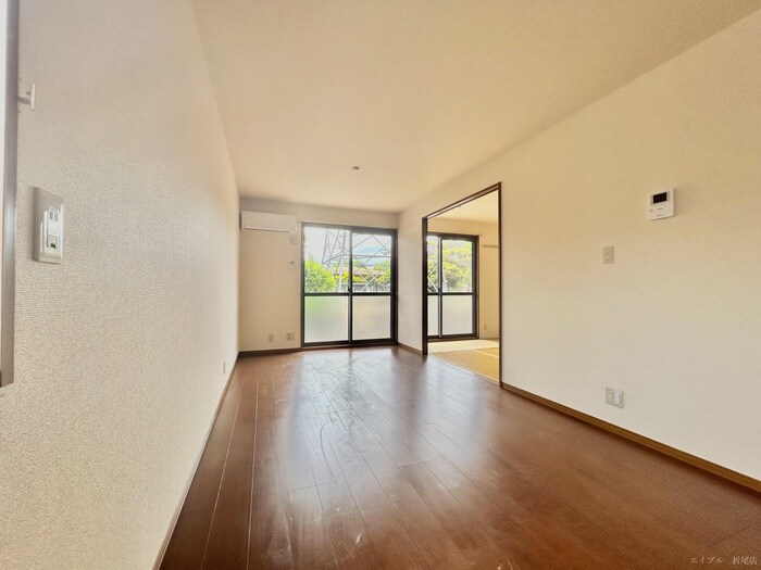 物件内観写真4　(居室)