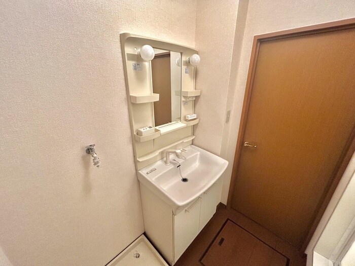 物件内観写真8　(洗面)