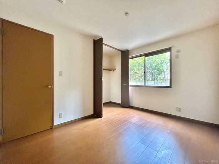 物件内観写真16　(内観写真)