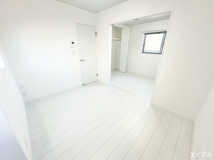 物件内観写真6　(居室)