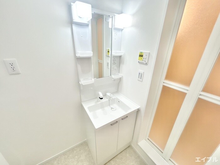 物件内観写真9　(洗面)