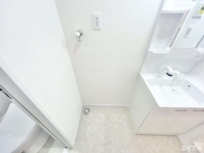 物件内観写真17　(洗濯機置場)