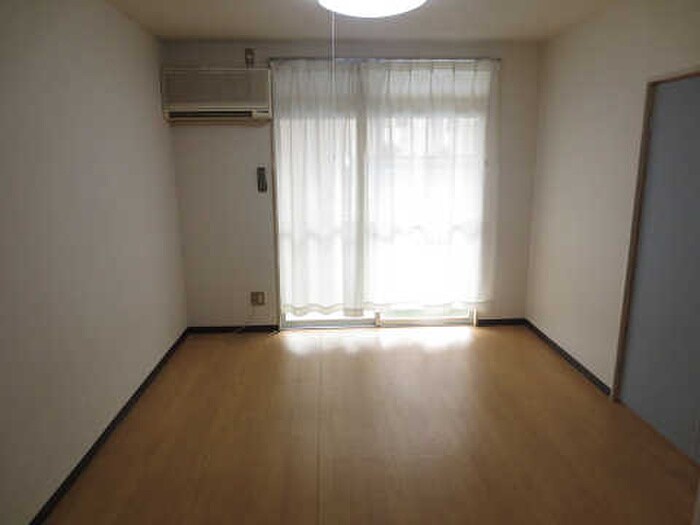 物件内観写真5　(居室)