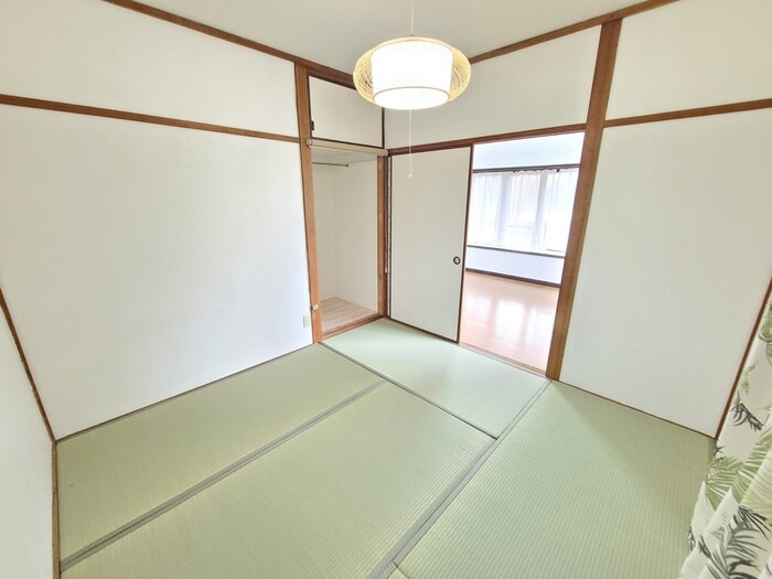 物件内観写真5　(居室)