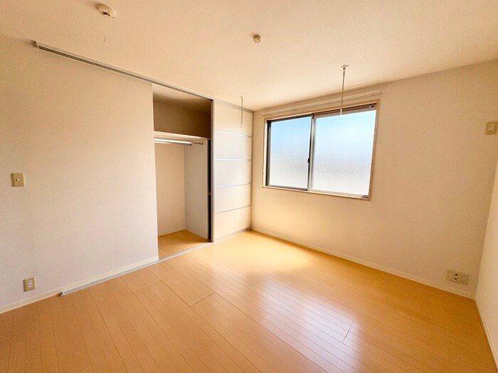 物件内観写真5　(居室)