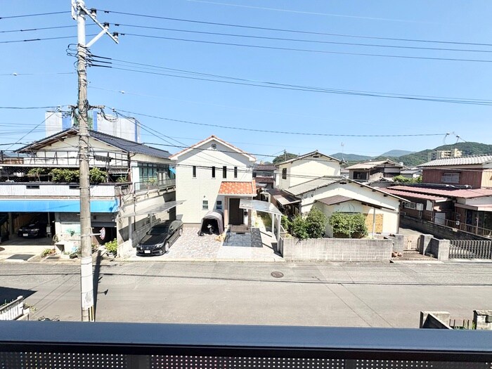 物件内観写真11　(室内からの展望)