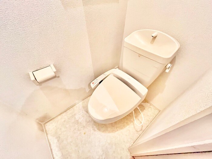 物件内観写真8　(トイレ)