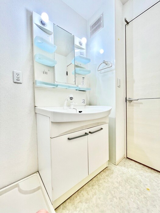 物件内観写真9　(洗面)