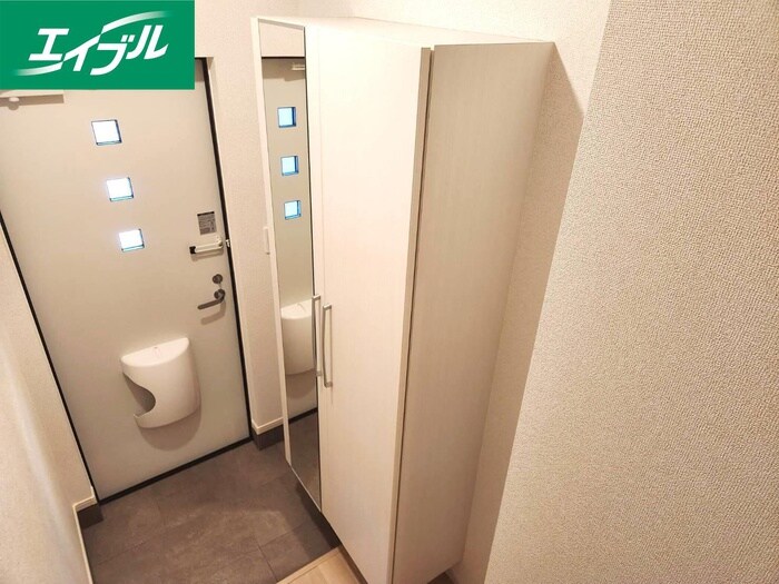 物件内観写真18　(靴箱)