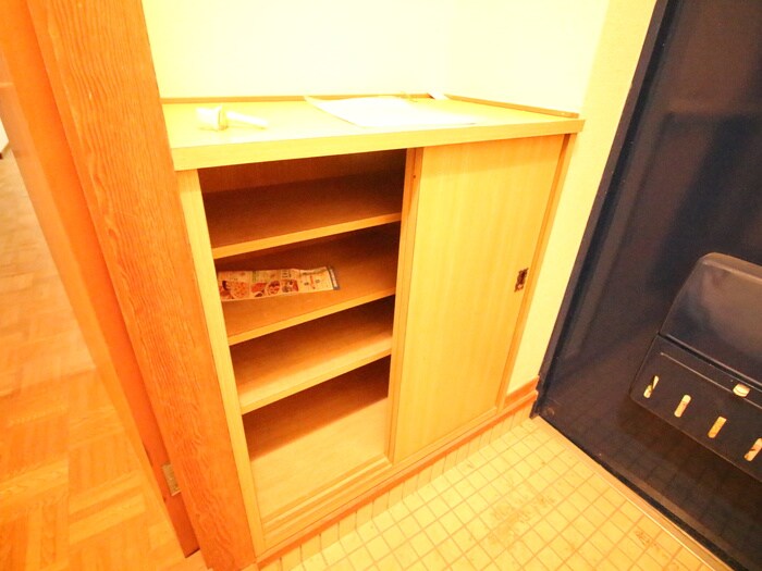 物件内観写真16　(靴箱)