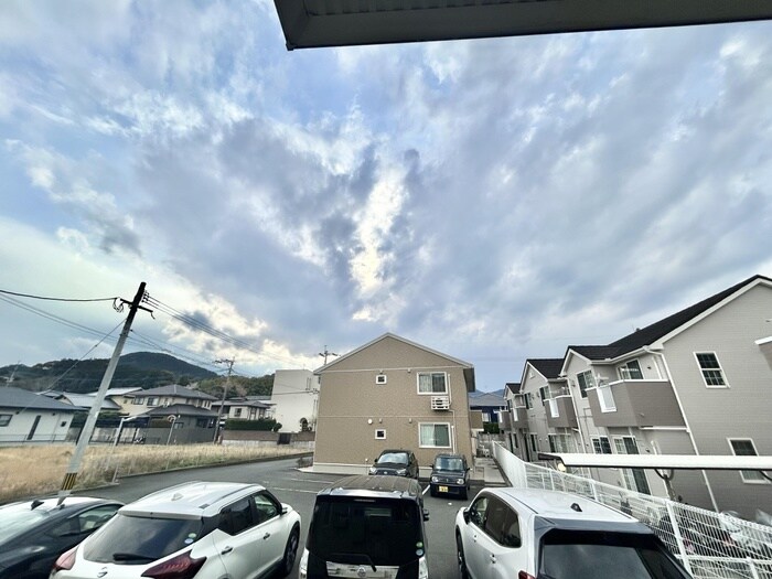 物件内観写真13　(室内からの展望)