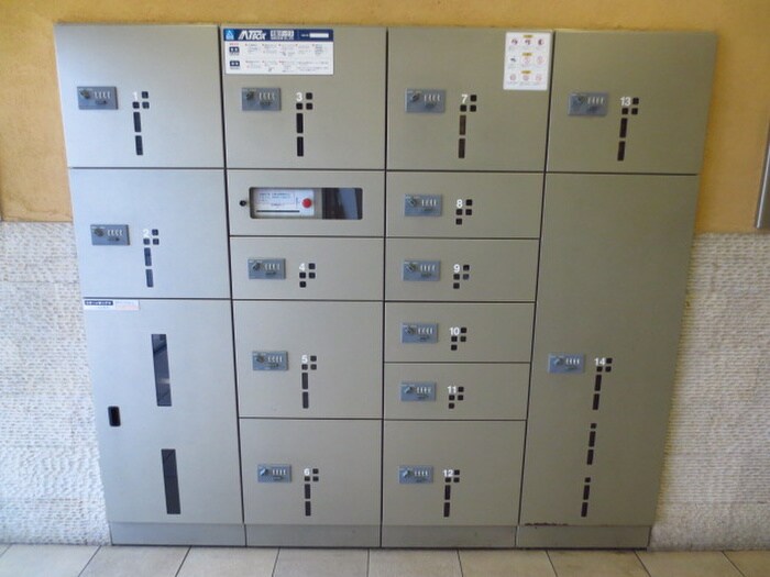 物件外観写真6　(建物設備)