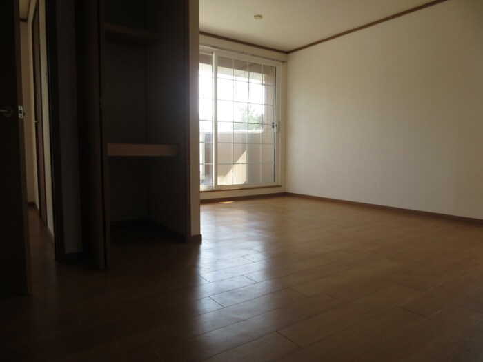 物件内観写真6　(居室)