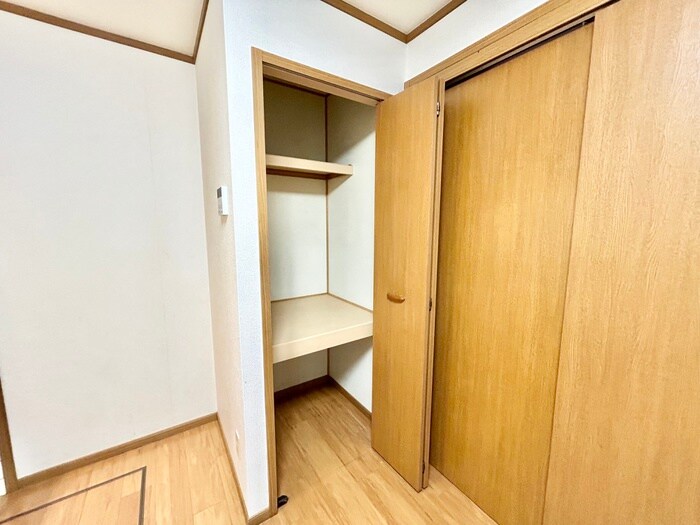物件内観写真19　(収納)