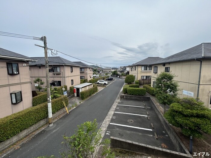 物件内観写真15　(室内からの展望)