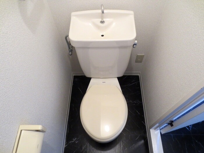 物件内観写真9　(トイレ)