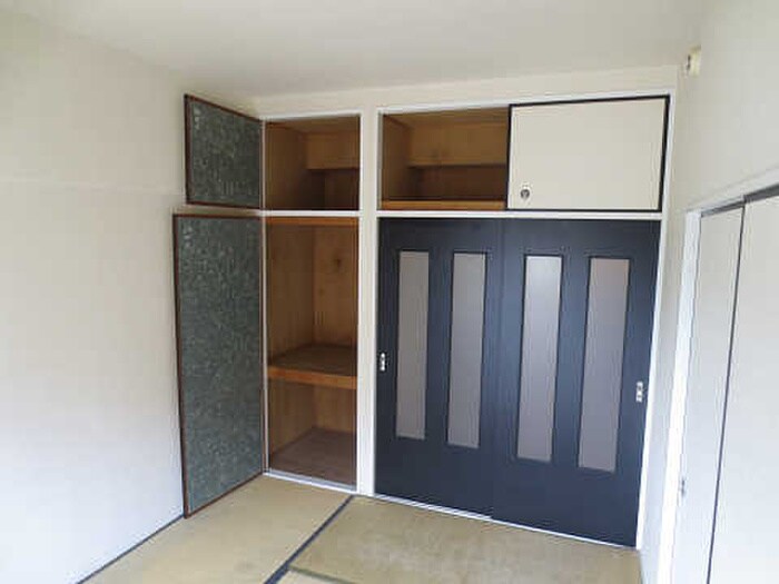 物件内観写真12　(収納)