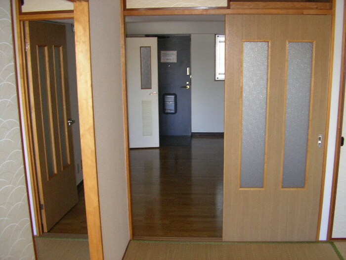 物件内観写真13　(居室)