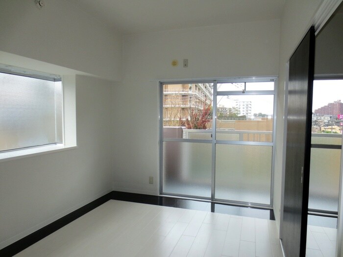 物件内観写真13　(居室)