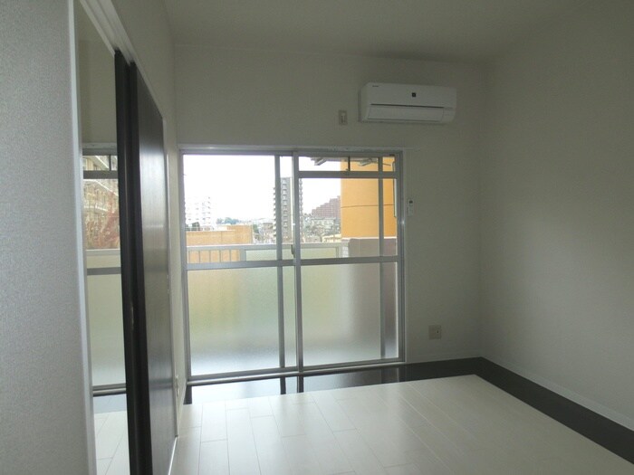 物件内観写真14　(居室)