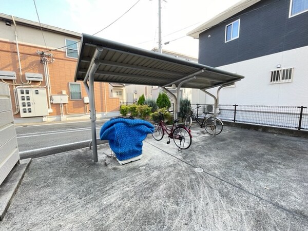 駐輪場