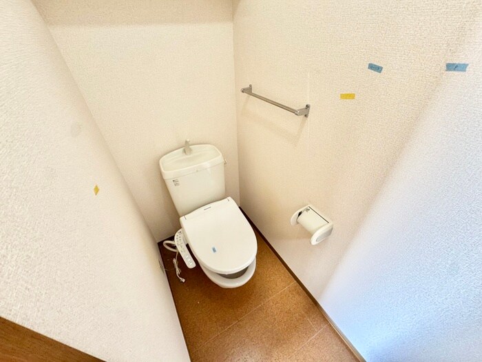 物件内観写真5　(トイレ)