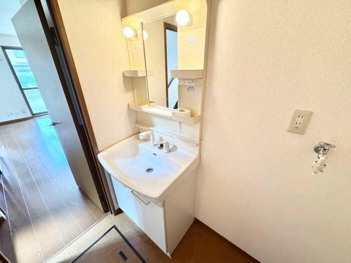 物件内観写真6　(洗面)