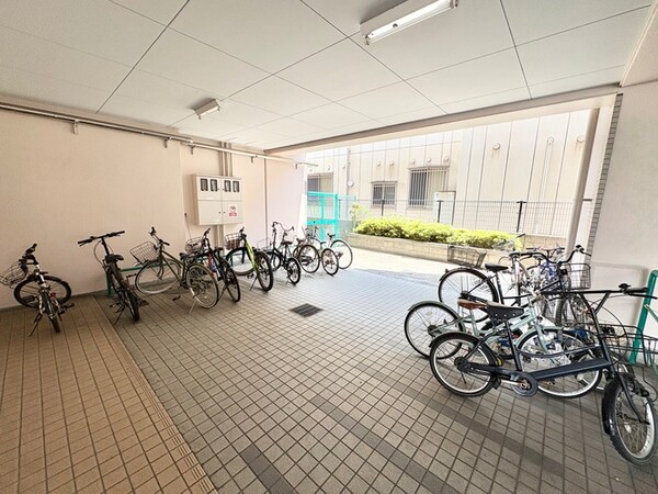 駐輪場