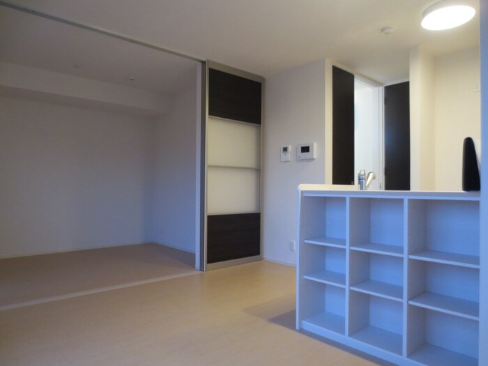 物件内観写真4　(居室)