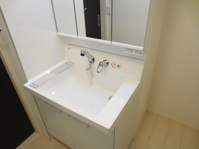 物件内観写真11　(洗面)