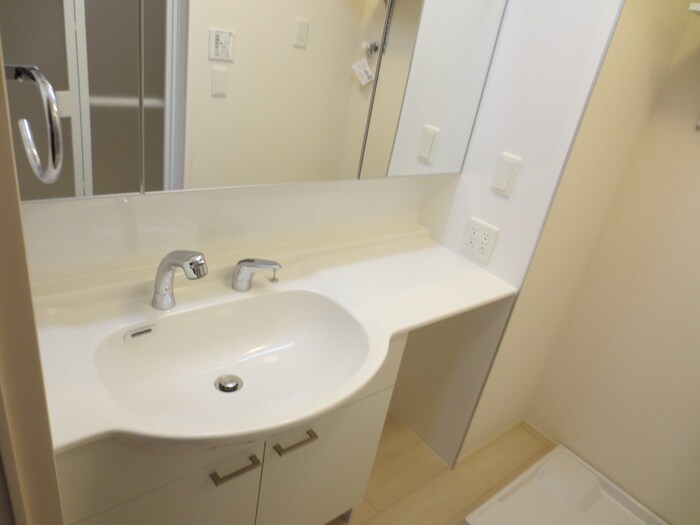 物件内観写真11　(洗面)