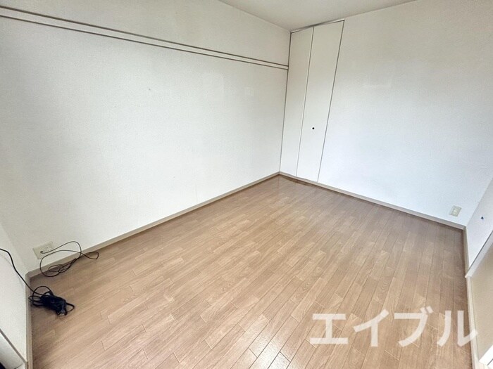 物件内観写真11　(居室)
