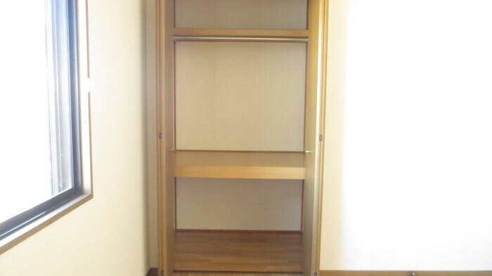 物件内観写真15　(収納)