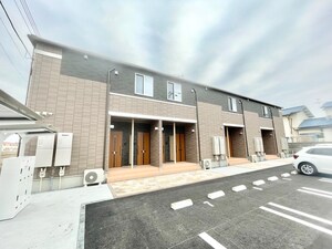 レジデンス　プリュⅥ外観写真