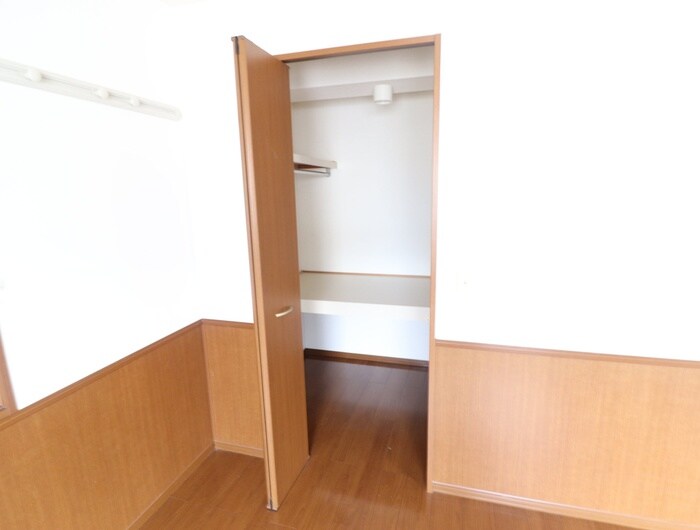 物件内観写真15　(収納)
