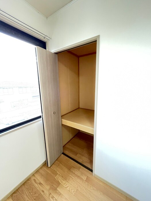 物件内観写真9　(収納)