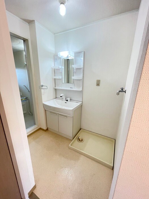 物件内観写真17　(洗濯機置場)