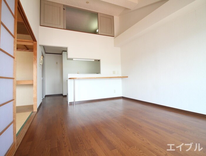 物件内観写真4　(居室)