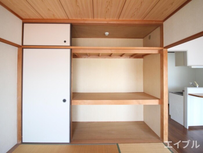 物件内観写真8　(収納)