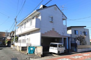 リ－セントハウス外観写真