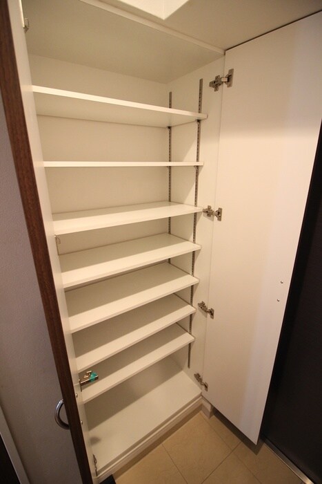 物件内観写真16　(靴箱)