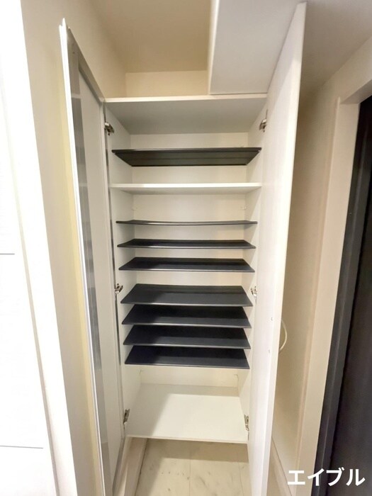 物件内観写真13　(靴箱)