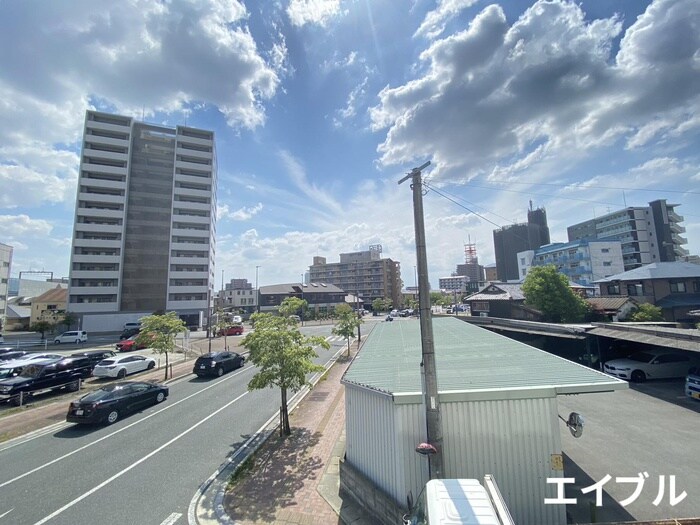 物件内観写真16　(室内からの展望)