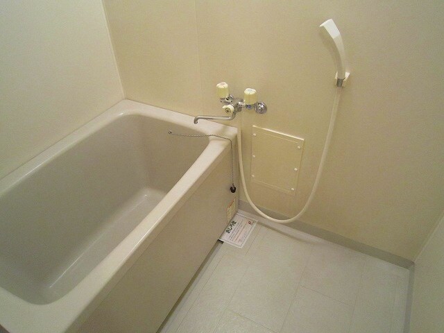 物件内観写真12　(バス／シャワールーム等)
