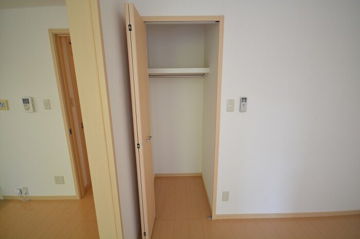 物件内観写真12　(収納)