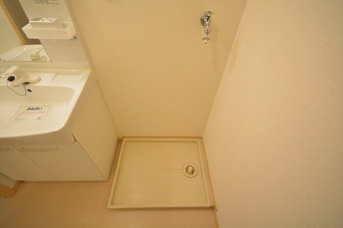 物件内観写真20　(洗濯機置場)