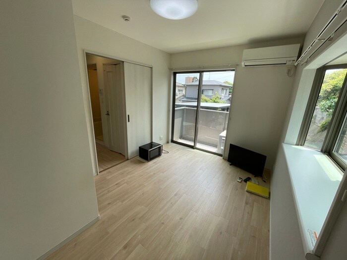 物件内観写真4　(居室)